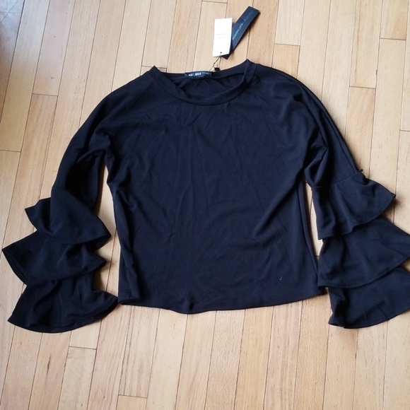 Fun to wear top - Picture 1 of 4